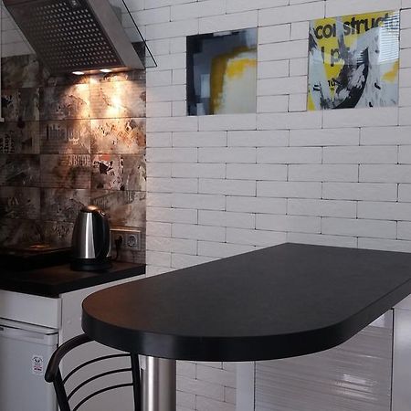 Apartment With Fireplace Lviv Extérieur photo
